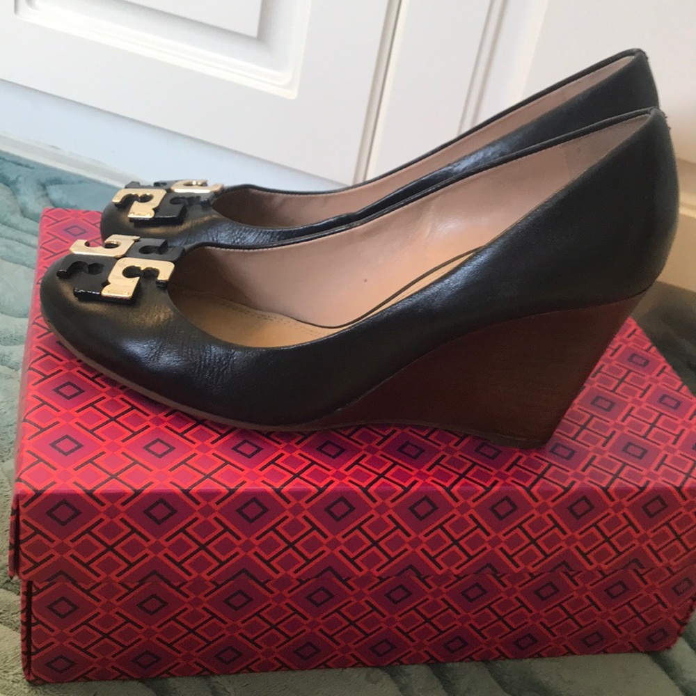 Black Tory Burch Lowell wedge 9.5